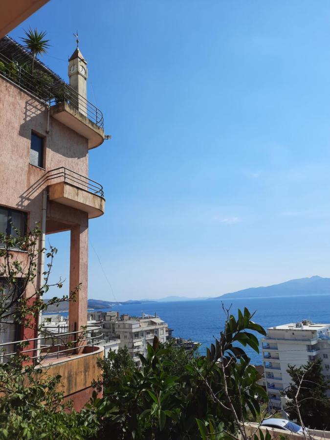 ホテル Vive Mare Sarandë エクステリア 写真